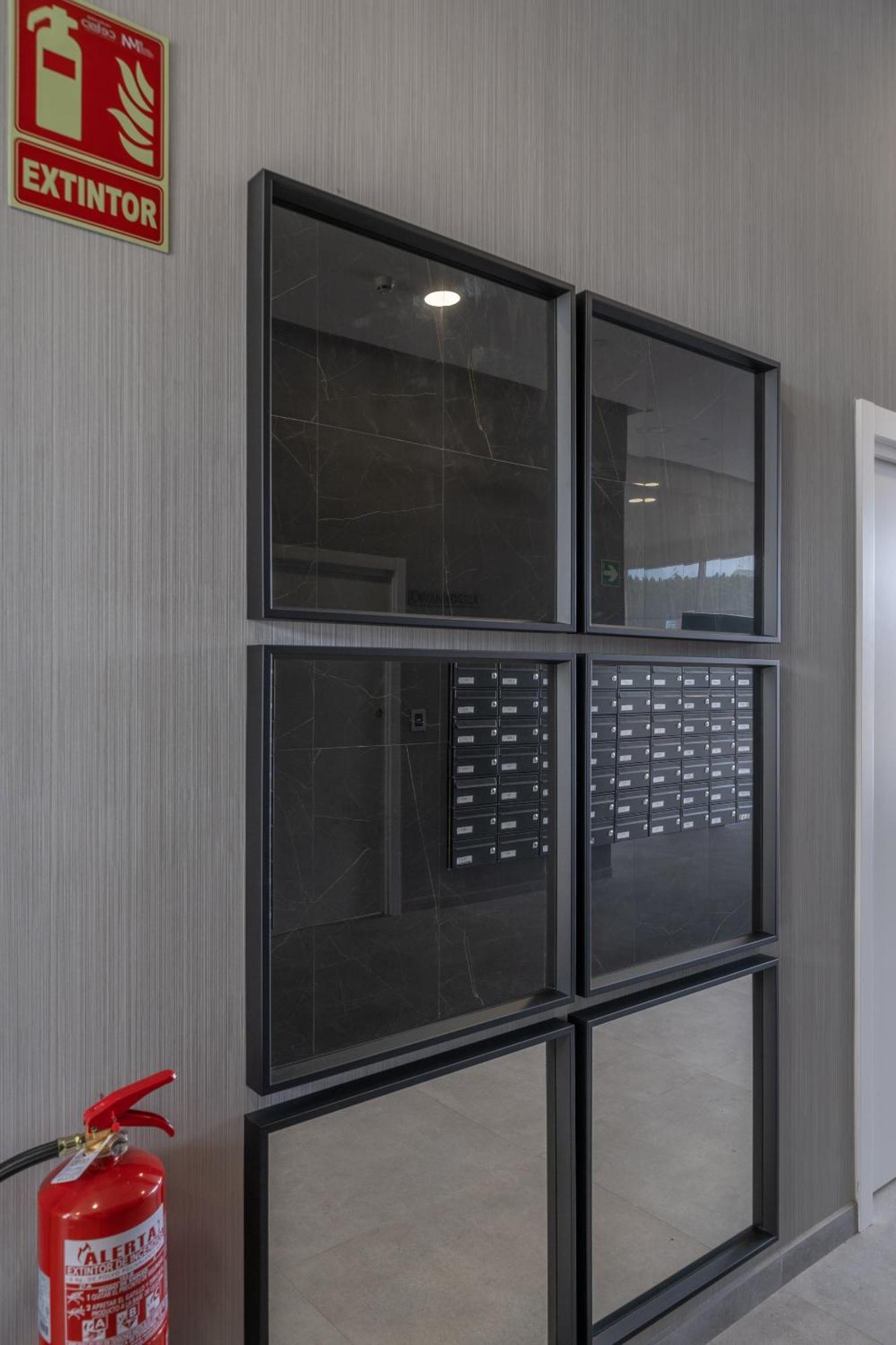 Apartamento Xpce Urban 4 Malaga Skyline - Free Parking Exterior foto