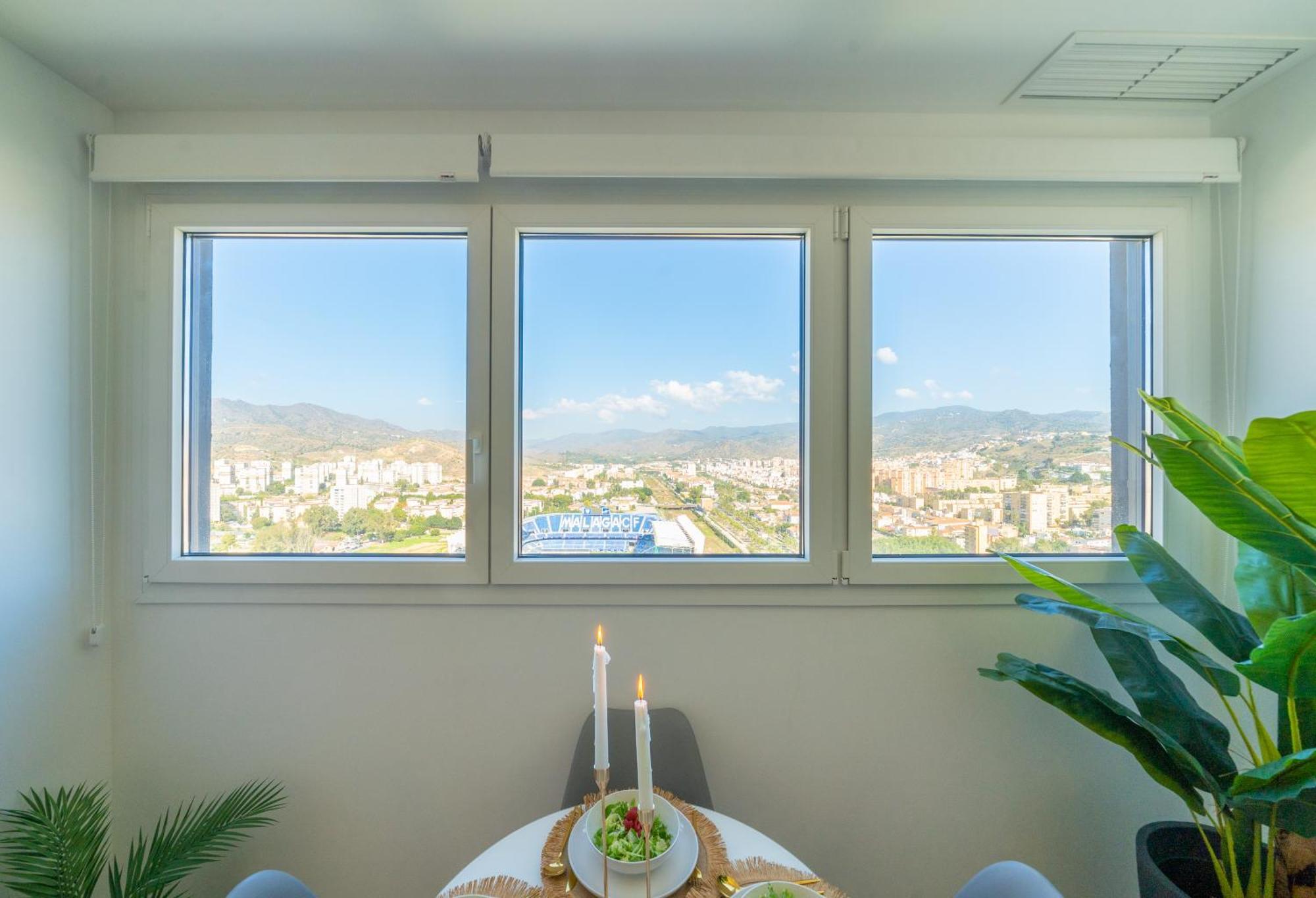 Apartamento Xpce Urban 4 Malaga Skyline - Free Parking Exterior foto