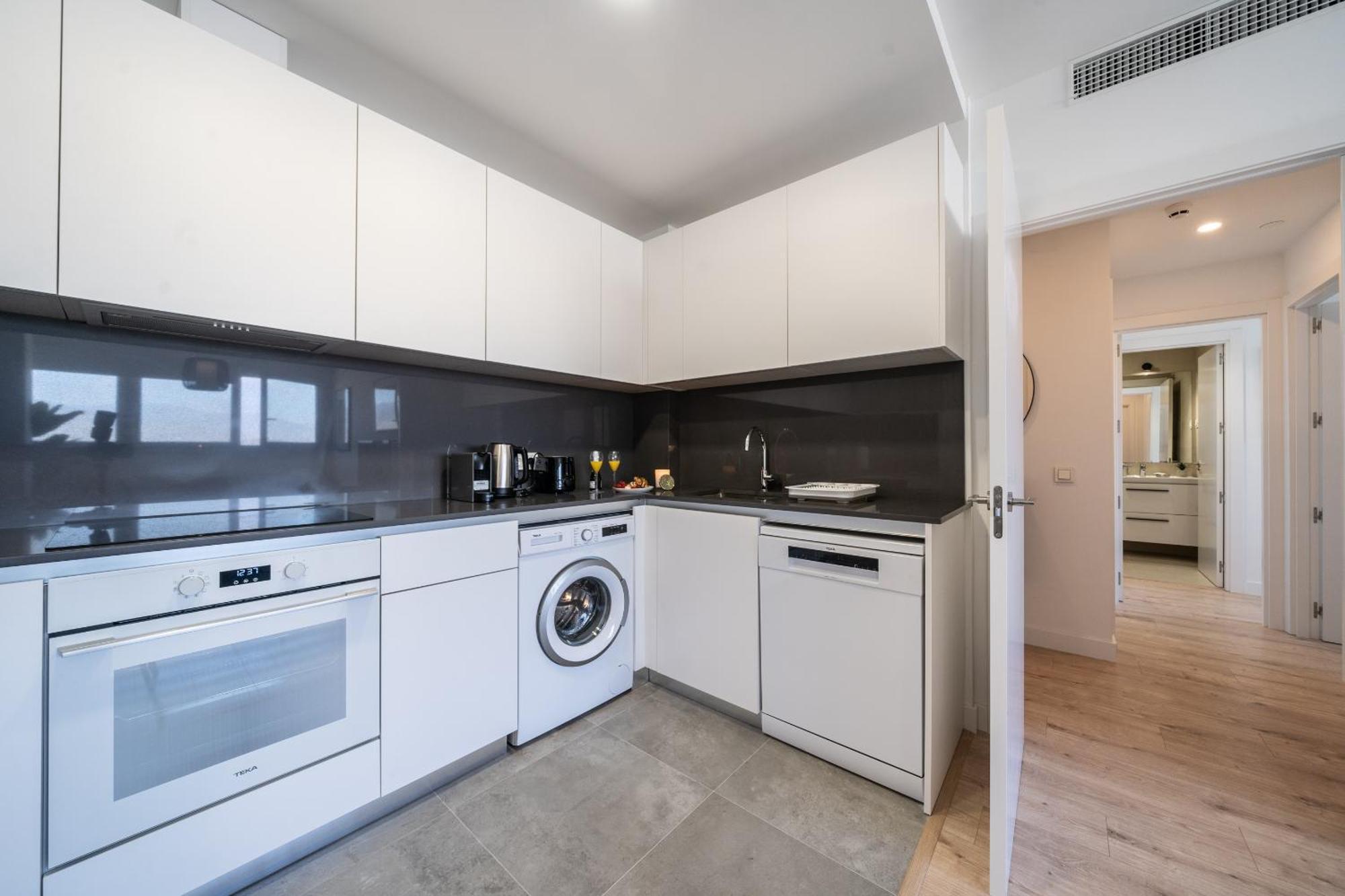 Apartamento Xpce Urban 4 Malaga Skyline - Free Parking Exterior foto