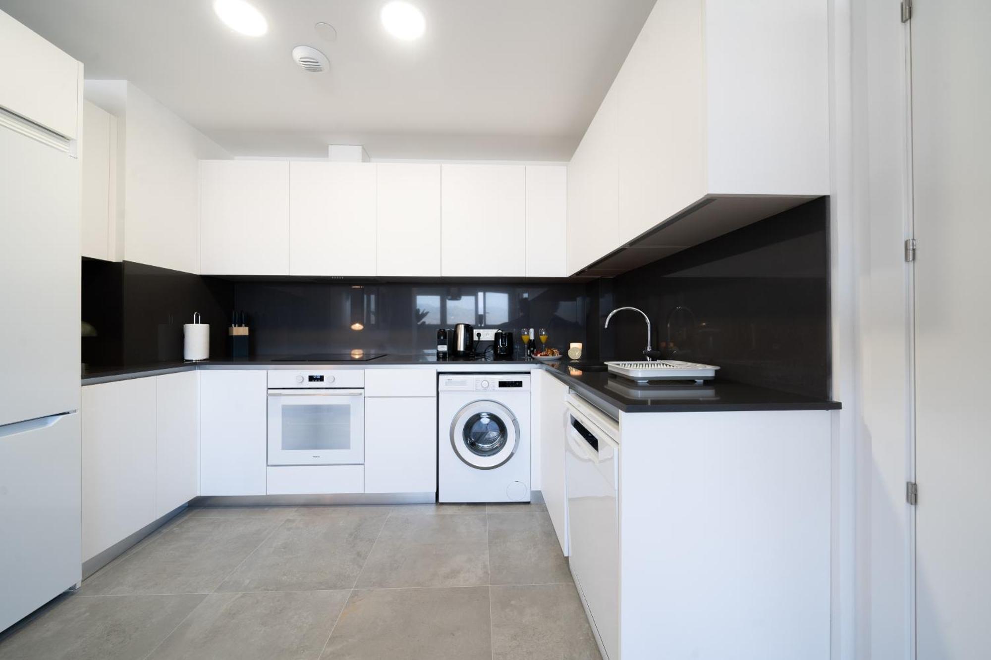 Apartamento Xpce Urban 4 Malaga Skyline - Free Parking Exterior foto