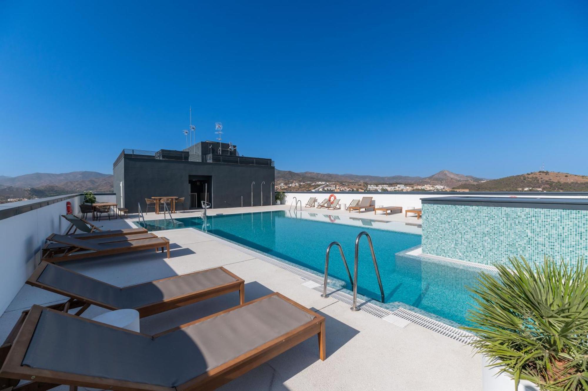 Apartamento Xpce Urban 4 Malaga Skyline - Free Parking Exterior foto